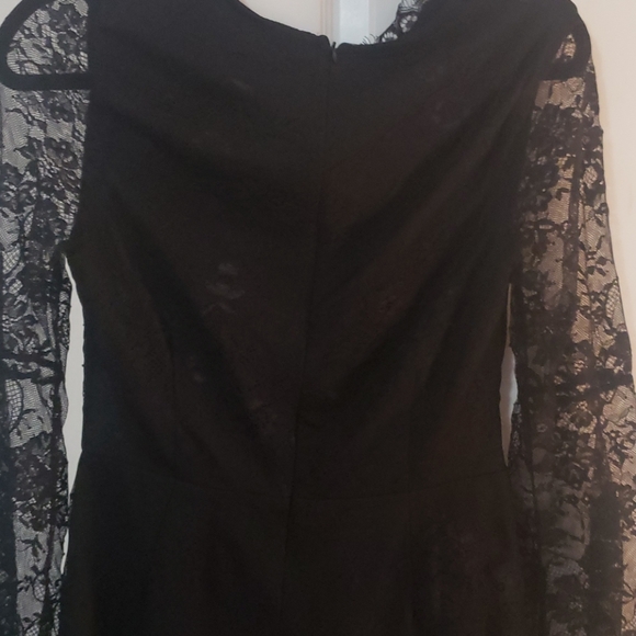 Lace romper - Picture 6 of 6